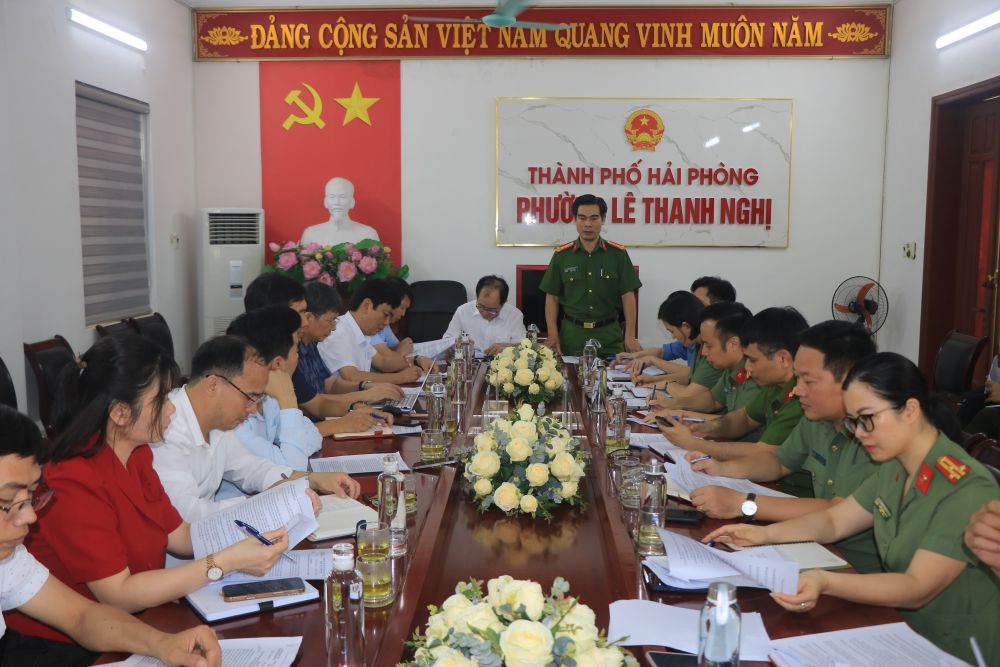 Lãnh đạo CATP làm việc với phường Lê Thanh Nghị về công tác chuẩn bị tổ chức điểm “Ngày hội toàn dân bảo vệ ANTQ” năm 2025